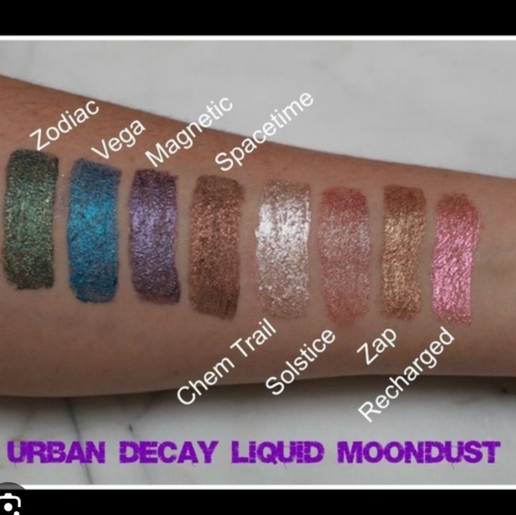 NIB Urban Decay Liquid Moondust Eyeshadow in Spacetime - Picture 9 of 13